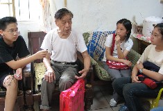 Interviewing grandpa Huang