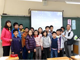 http://app.taiwanschoolnet.org/upload/2014/20140223080432-DSC01862(001).jpg