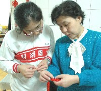 Teacher Kuo provided individual instruction.
