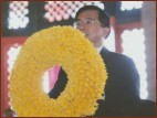 President Chen presenting wreath