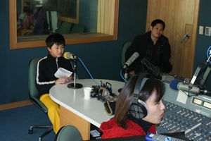 Photo: In the Broadcasting Journalist Camp, Tze-qi Lin is recording a program. Its exciting and nerve-wrecking.