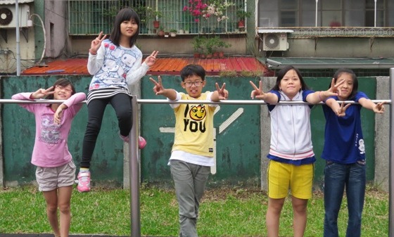 Members of Wuxing Si-Si Nan Cun Team